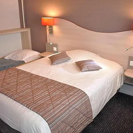 Hotell Logis Au Tambour Bezannes