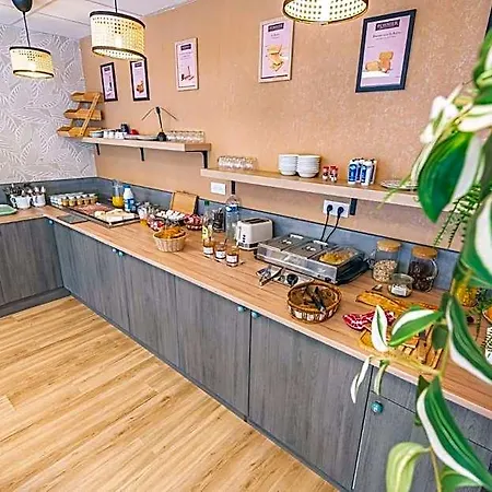 Hotell Logis Au Tambour 3*