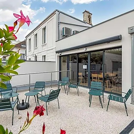 Logis Au Tambour 3* Bezannes